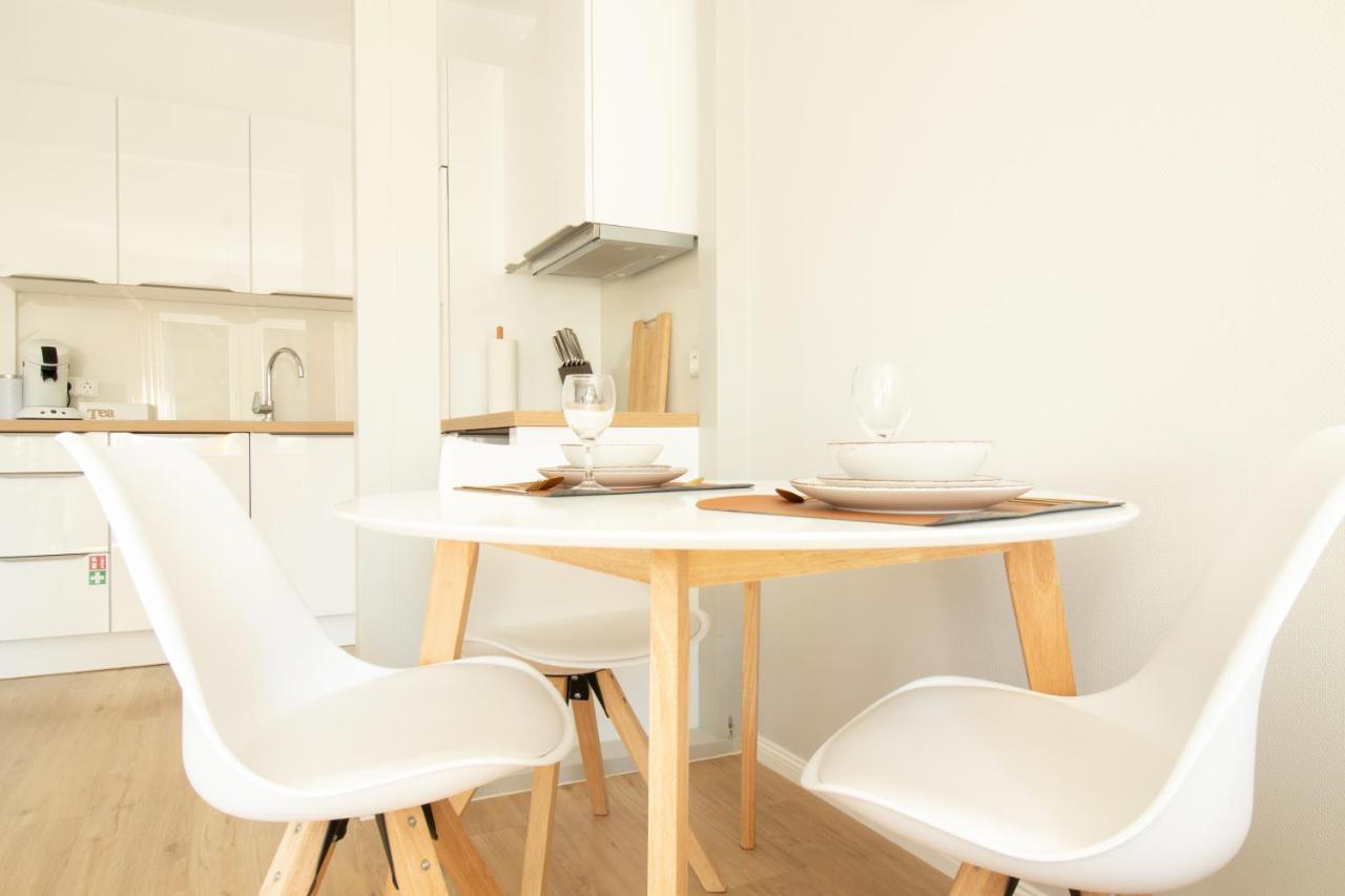 Loewe Apartment Gelb Tiengen Altstadt Waldshut-Tiengen Exterior foto
